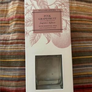 Williams Sonoma fragrance diffuser- pink grapefruit